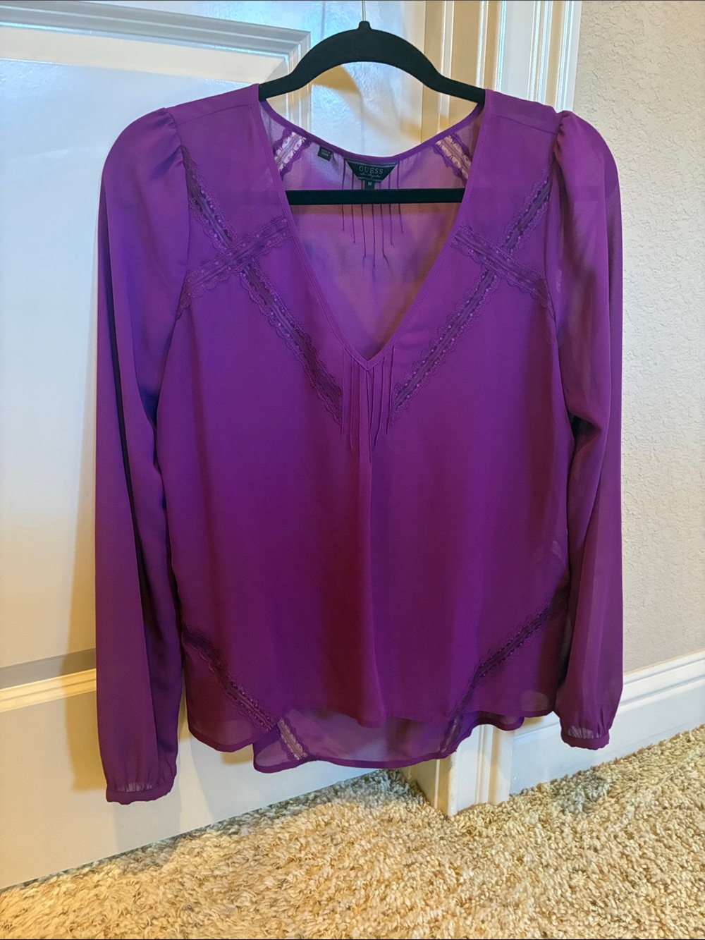Guess Women's Purple V-Neck Long Sleeve Blouse